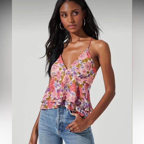 ASTR The Label Floral Two Tiered Strappy
Cami - Pink coral floral Size L - Picture 1 of 10